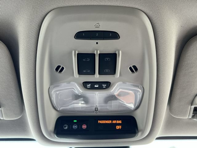 Used 2020 Buick Encore GX Essence w/ Experience Buick Package AWD/4WD image 32