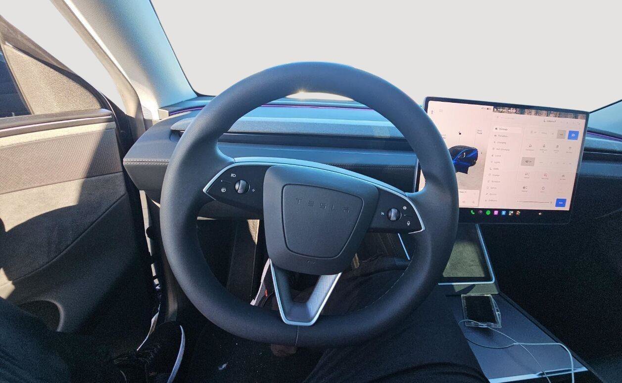 Used 2026 Tesla Model Y Long Range RWD image 5