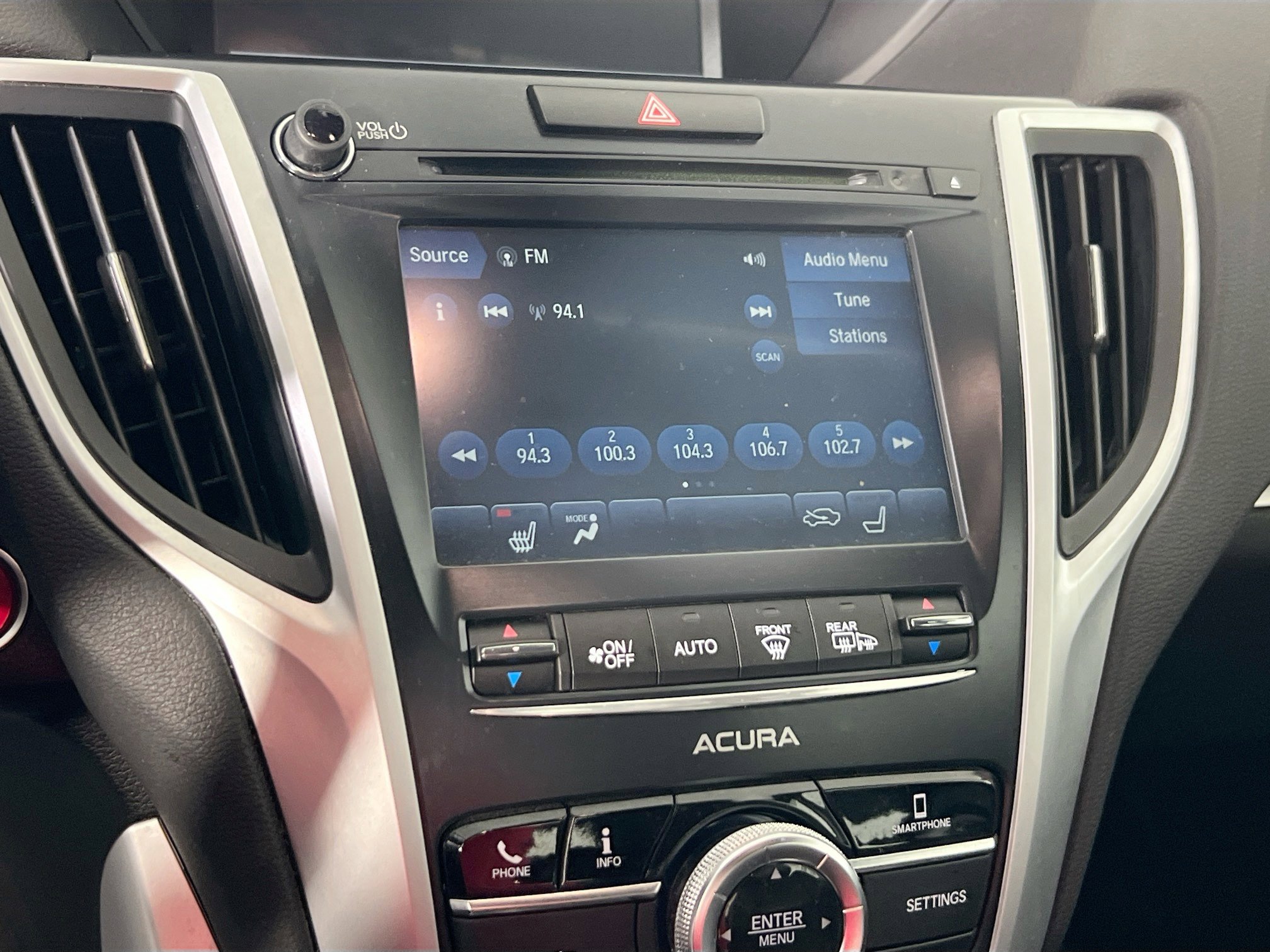 Used 2018 Acura TLX V6 SH-AWD image 14