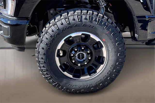 New 2026 Ford F250 Platinum w/ Tremor Off-Road Package image 11
