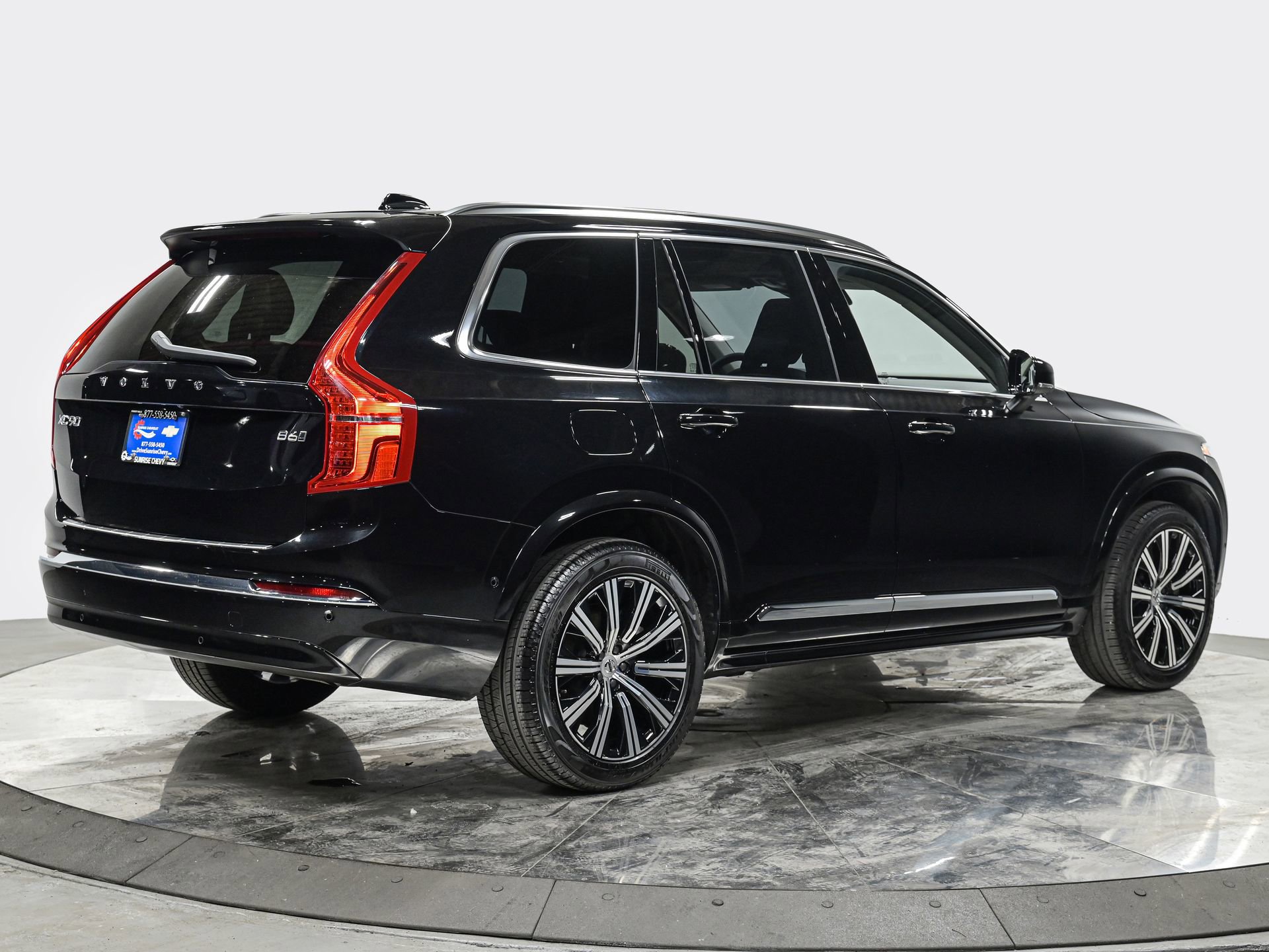 Used 2025 Volvo XC90 B6 Plus w/ Protection Package Premier AWD/4WD image 7