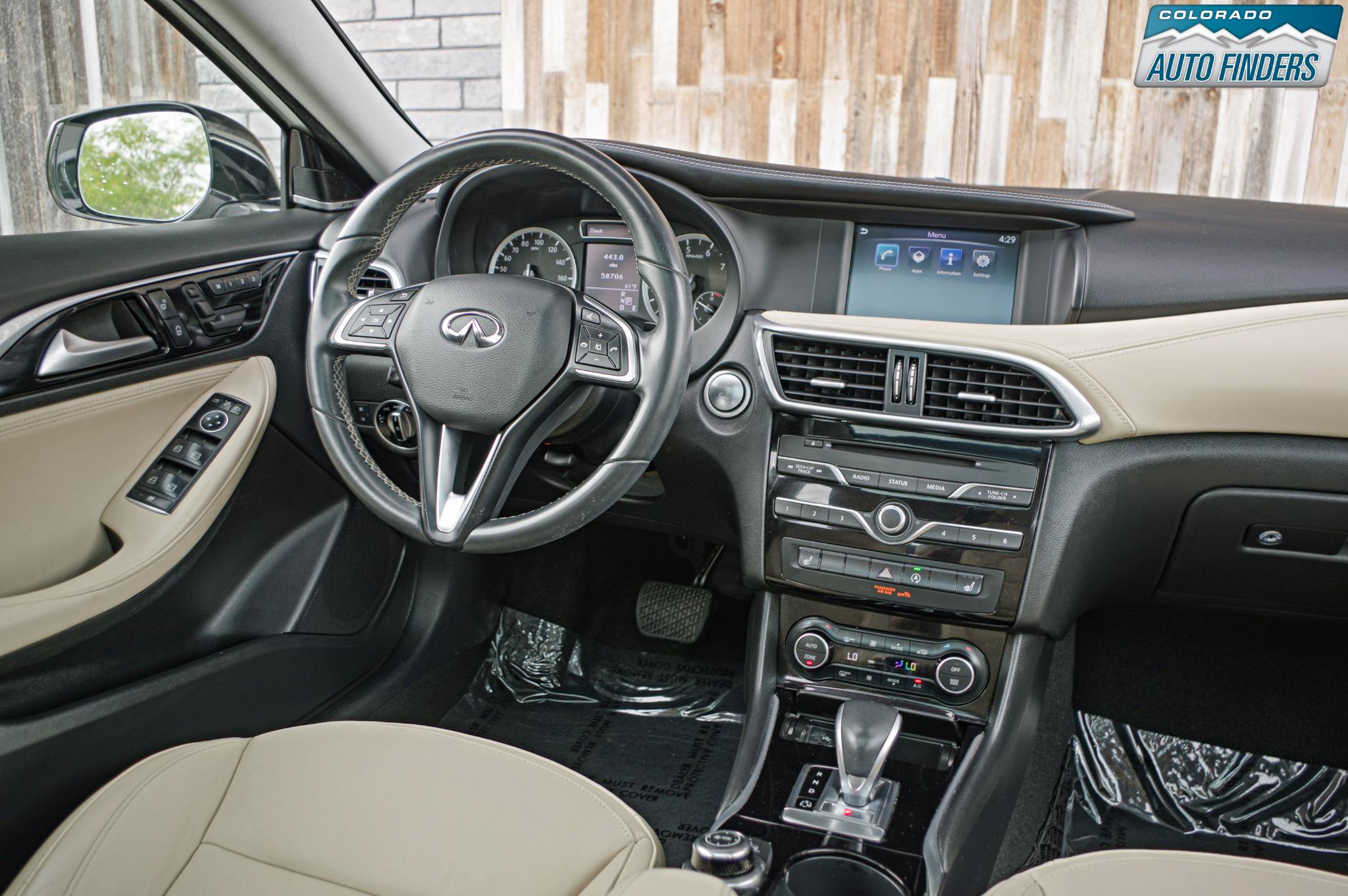 Used 2018 INFINITI QX30 Premium w/ Cargo Package AWD/4WD image 15