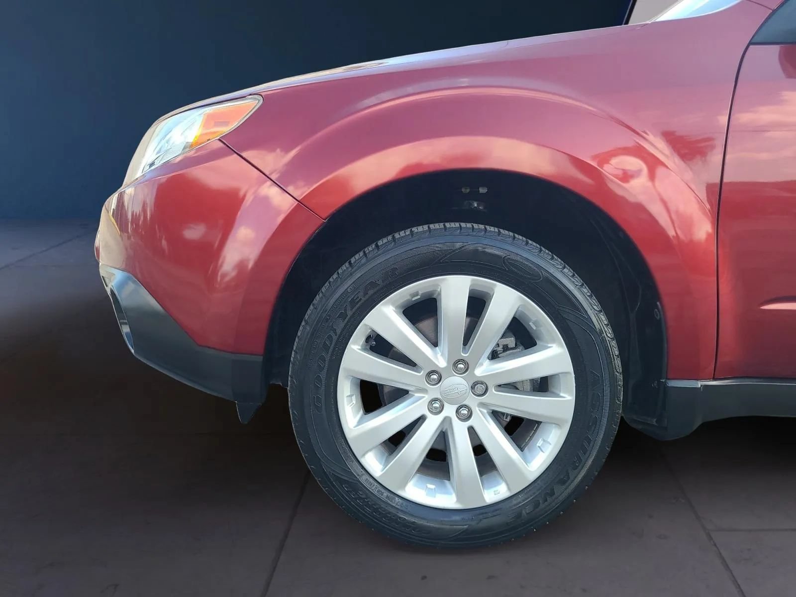 Used 2013 Subaru Forester 2.5X Limited AWD/4WD image 9