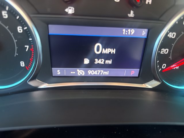 Used 2023 Chevrolet Traverse LT AWD/4WD image 16