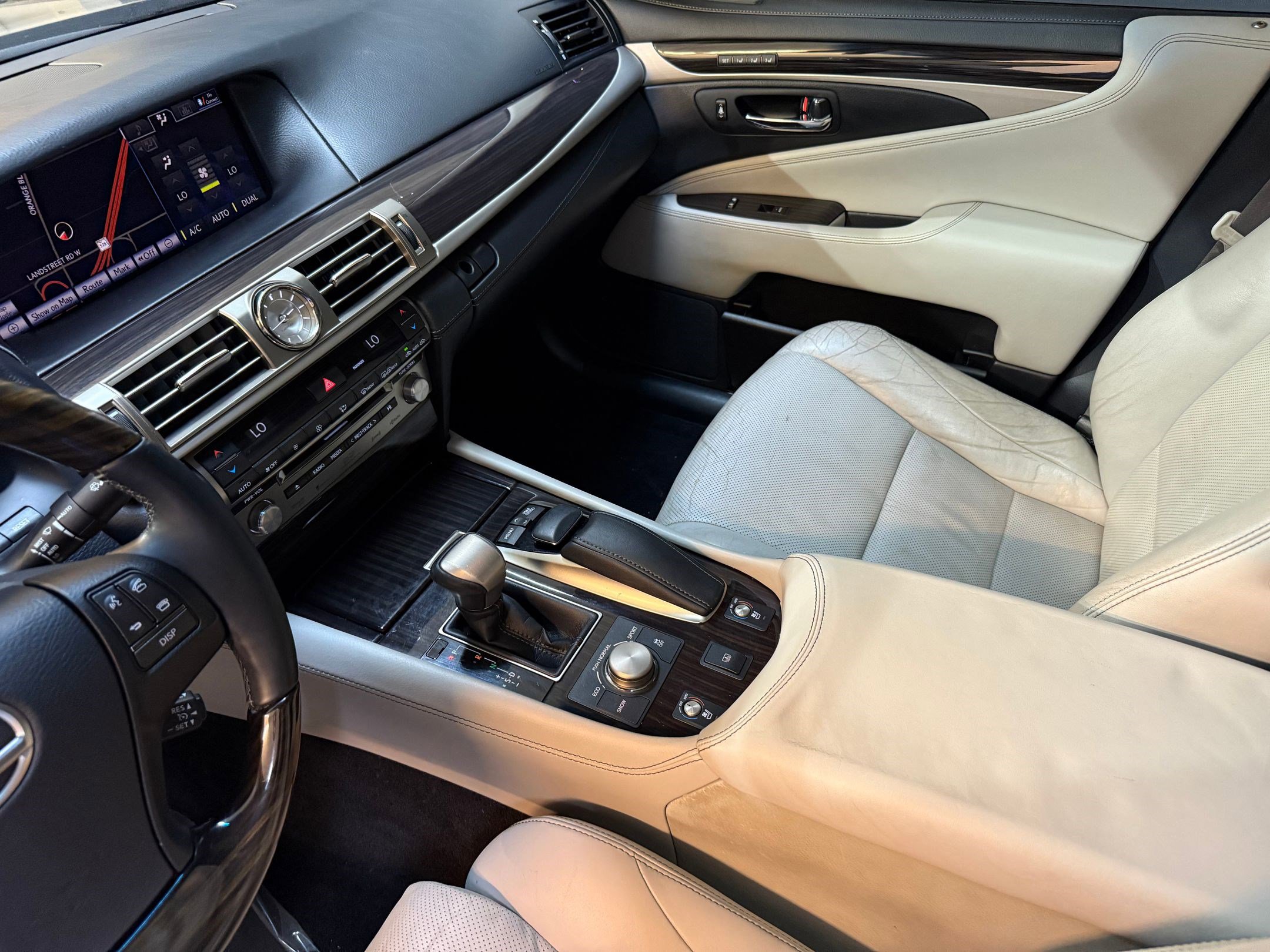 Used 2014 Lexus LS 460 AWD w/ Comfort Package image 38