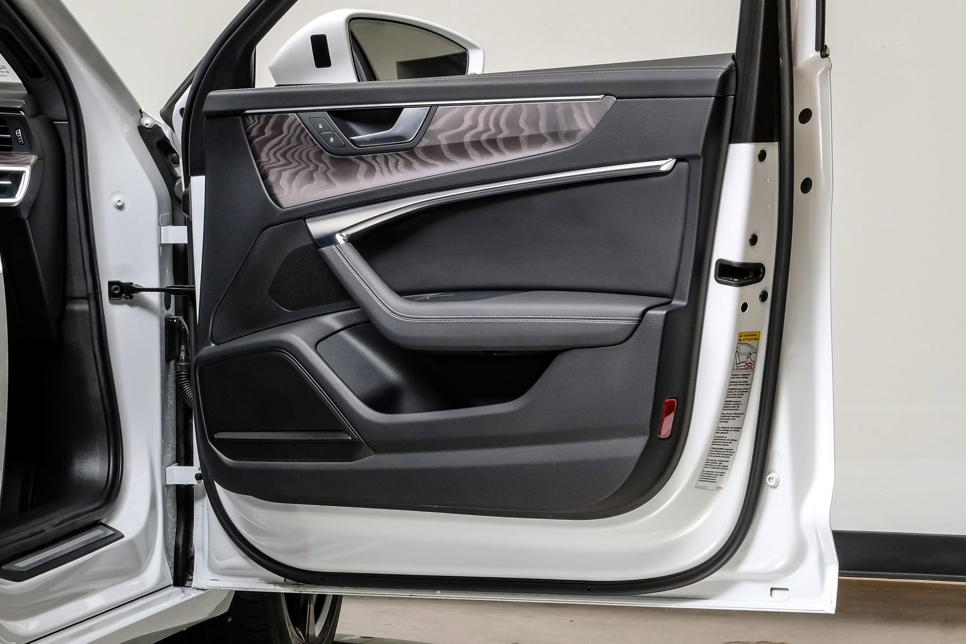 Used 2024 Audi A6 Premium Plus image 48