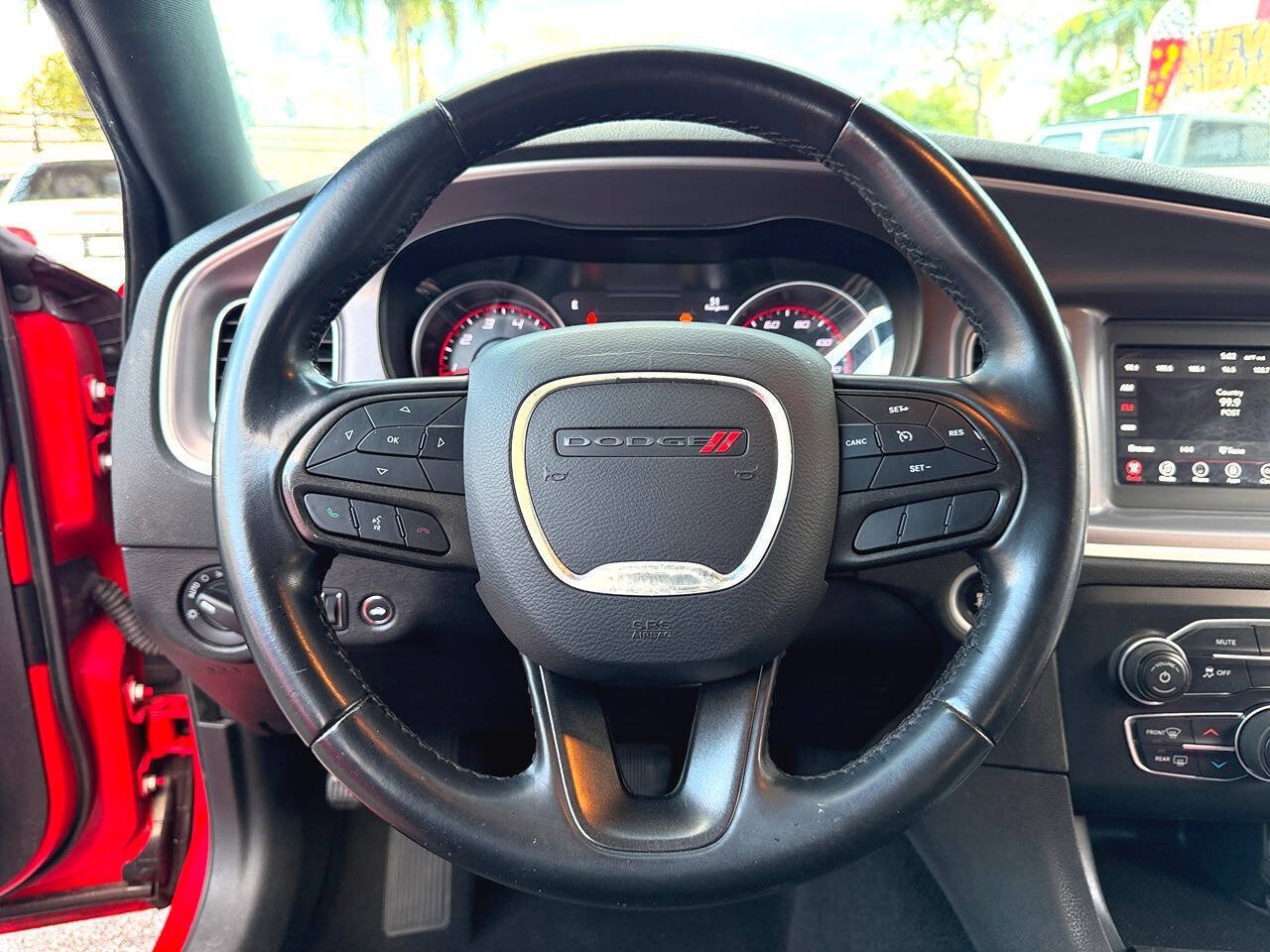 Used 2022 Dodge Charger SXT RWD image 25
