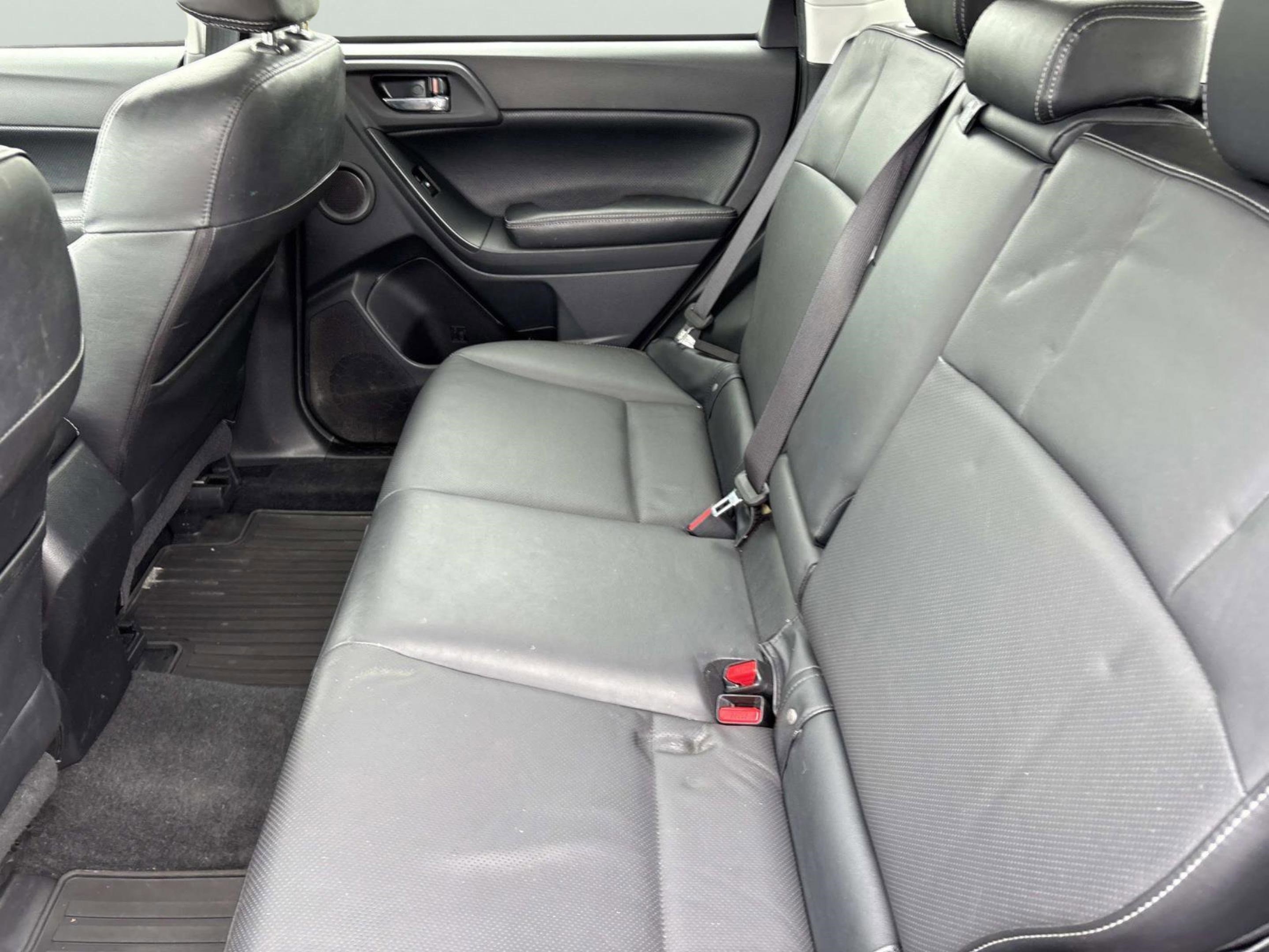 Used 2015 Subaru Forester 2.5i Limited AWD/4WD image 15