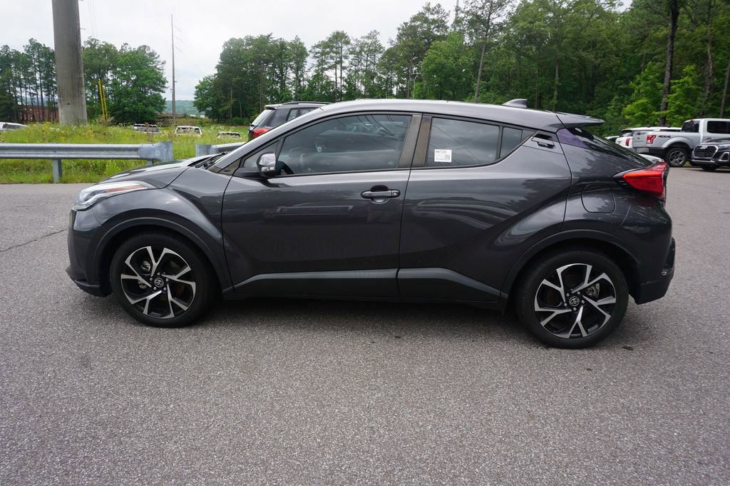 Used 2021 Toyota C-HR XLE FWD image 15