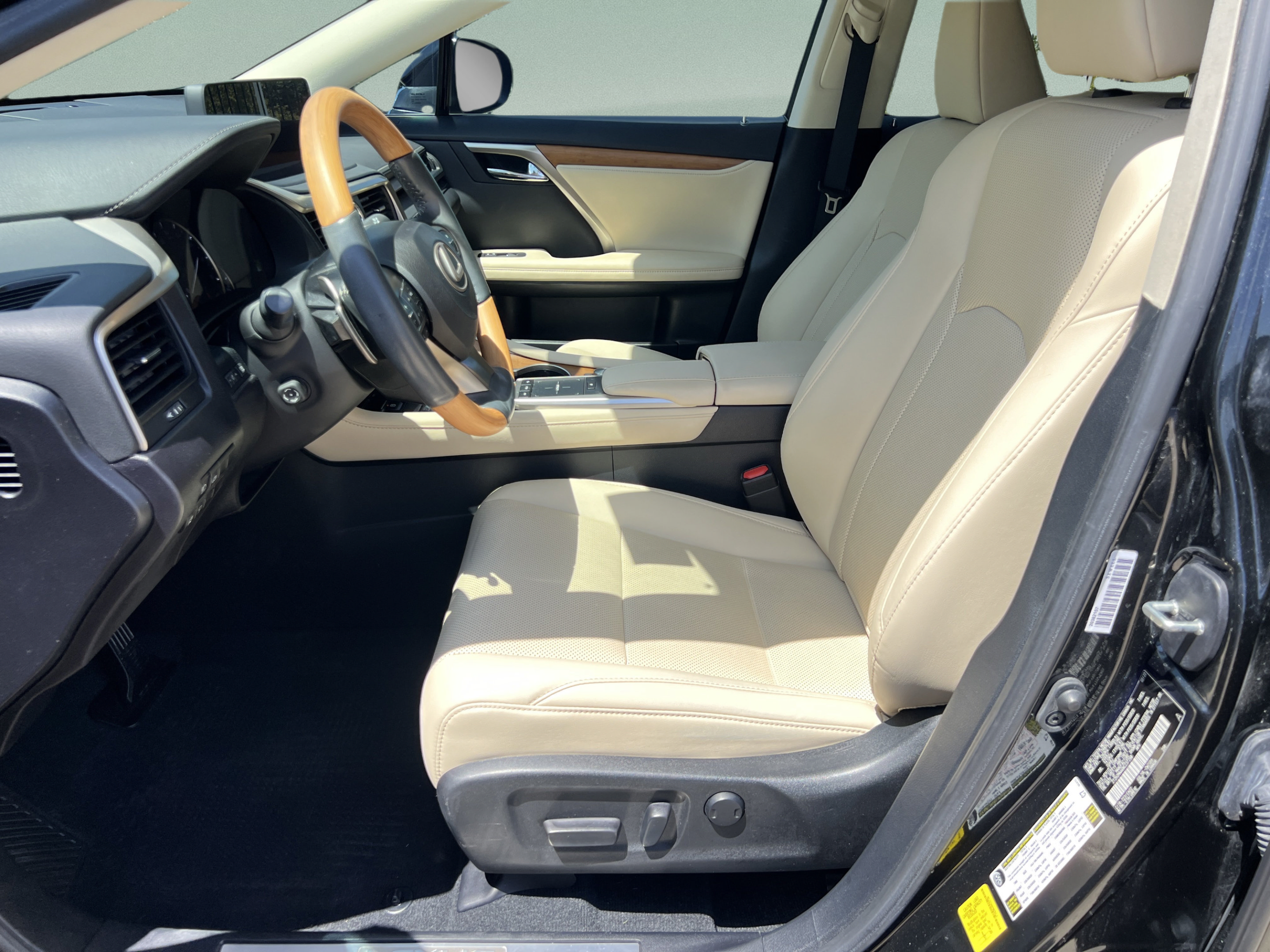 Used 2022 Lexus RX 350 FWD w/ Premium Package image 9