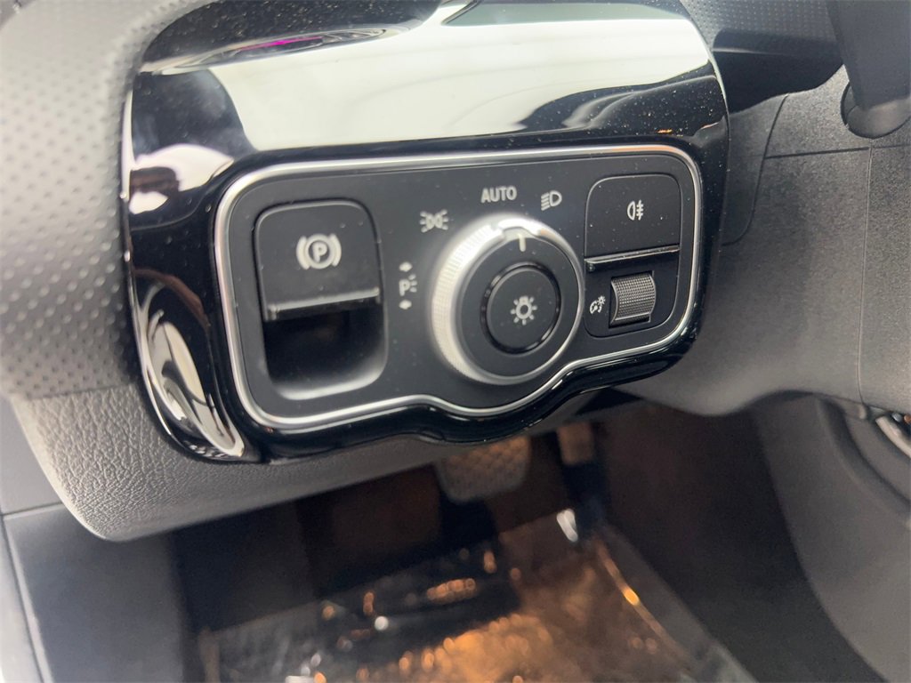 Used 2024 Mercedes-Benz CLA 250 4MATIC image 53