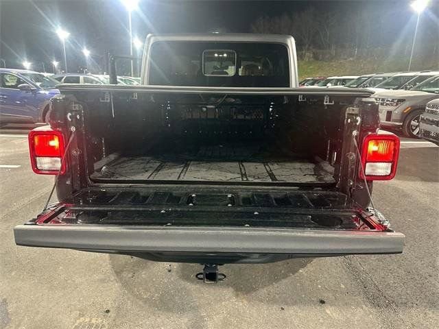 Used 2022 Jeep Gladiator Rubicon image 30