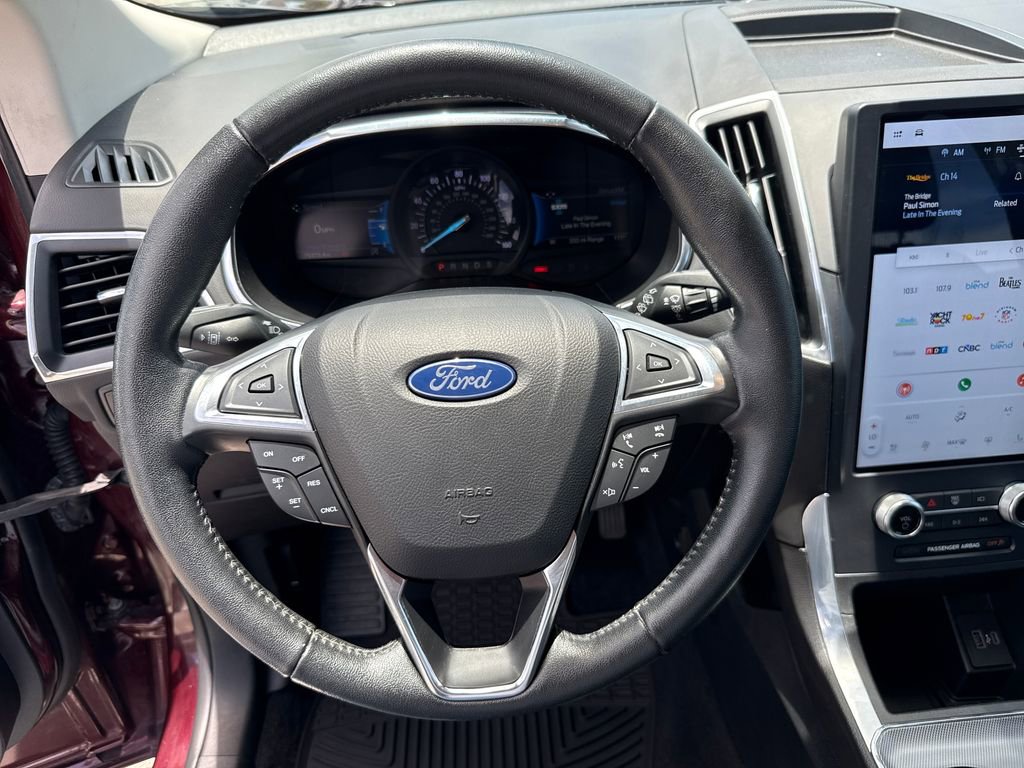 Used 2021 Ford Edge Titanium FWD image 14