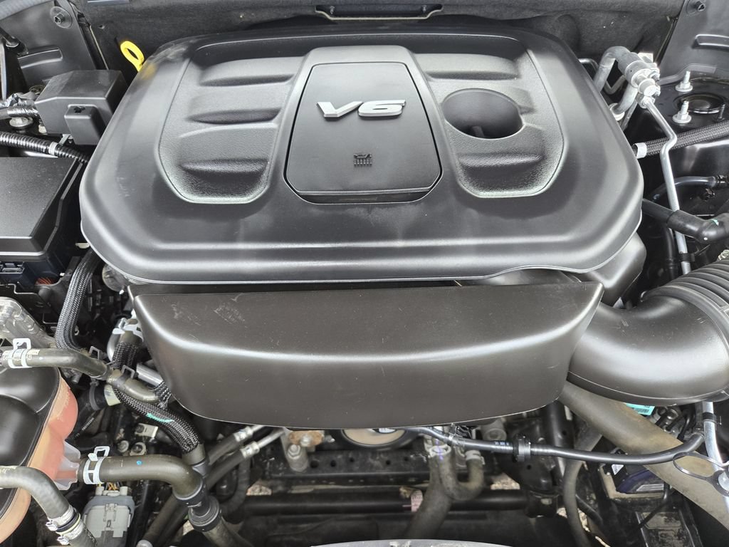 Used 2019 Jeep Grand Cherokee Limited AWD/4WD image 28
