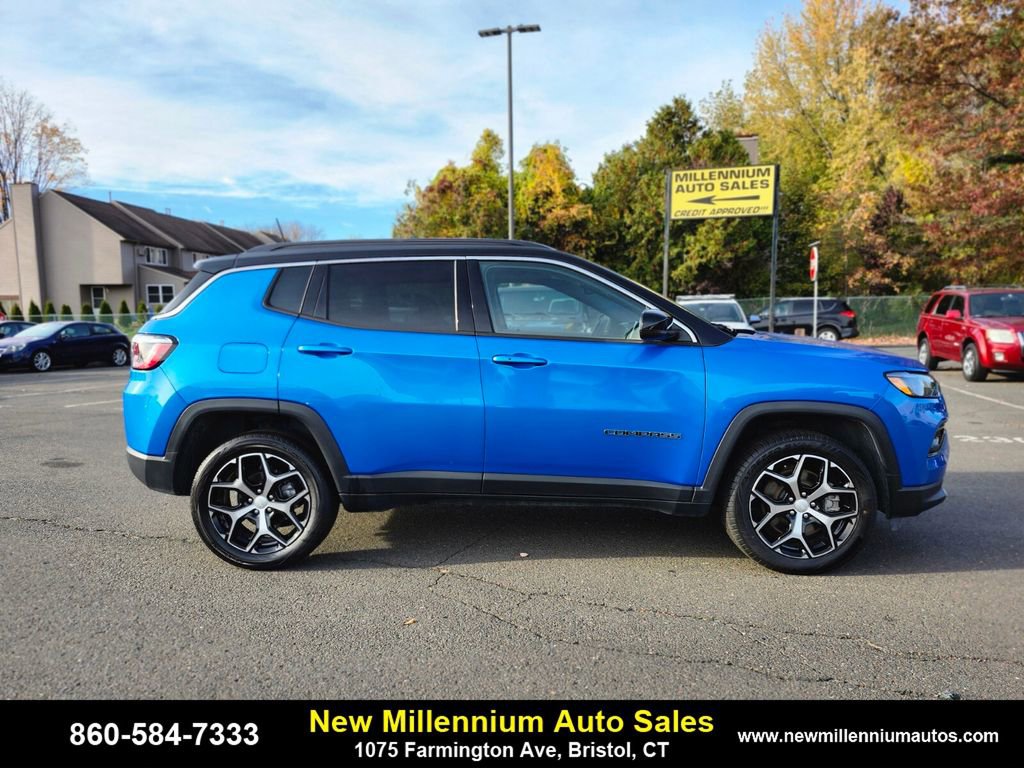 Used 2024 Jeep Compass Limited image 6