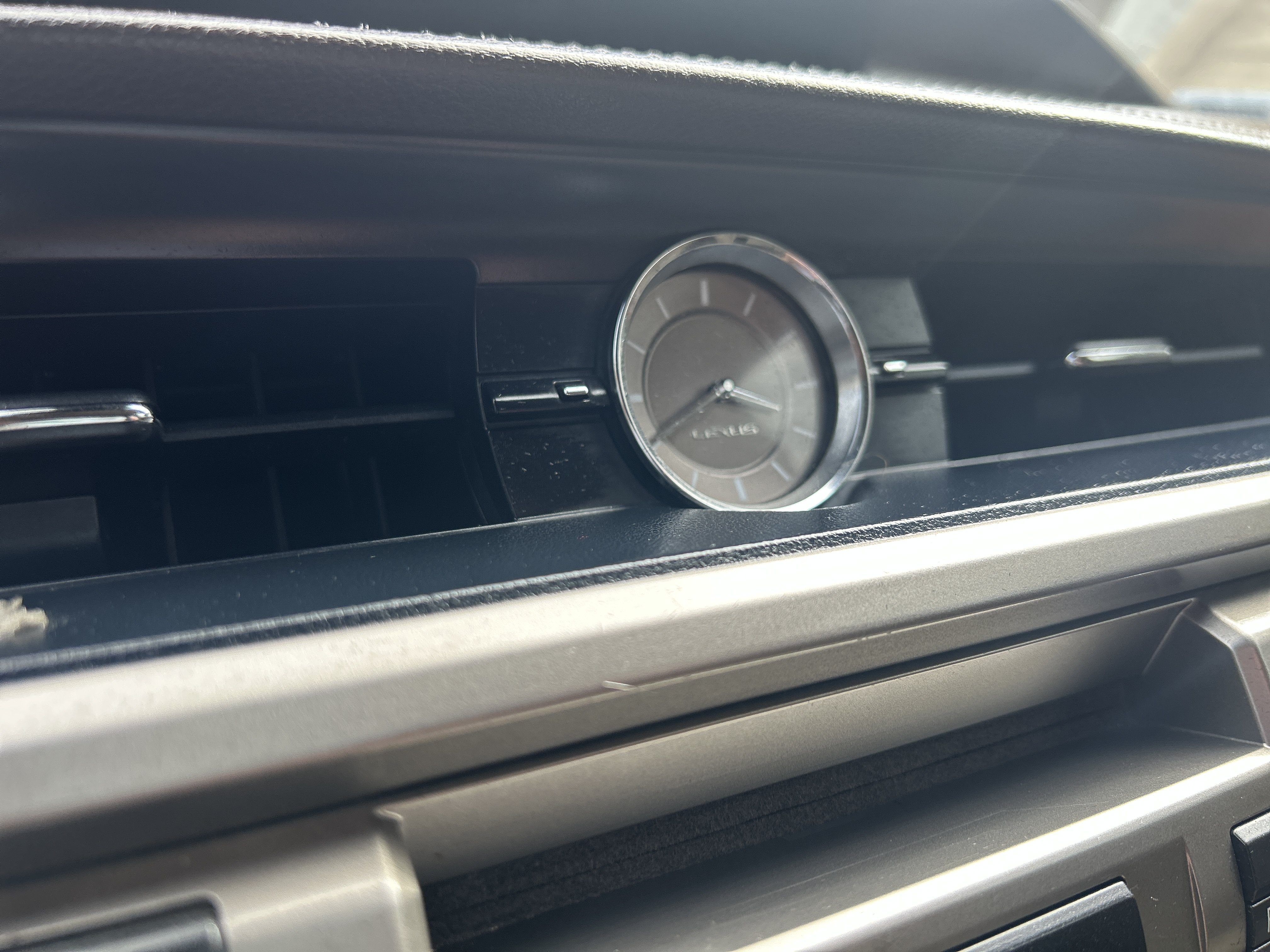 Used 2017 Lexus ES 300h w/ Navigation System Package FWD image 15