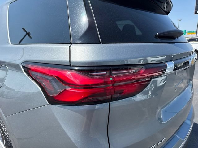 Used 2023 Chevrolet Traverse Premier AWD/4WD image 25