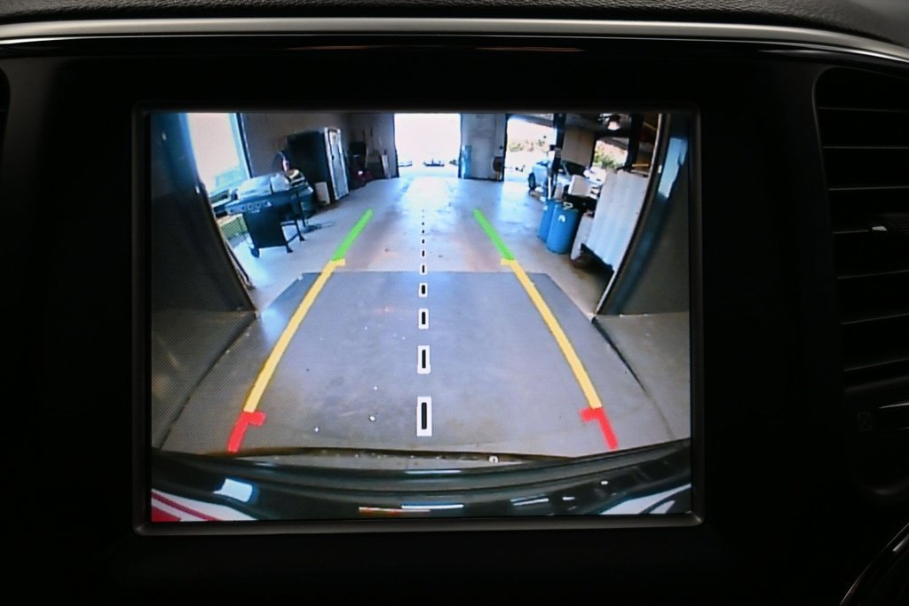 Used 2014 Jeep Grand Cherokee SRT8 w/ Trailer Tow Group IV AWD/4WD image 13