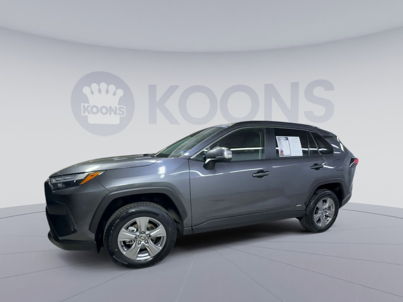 Used 2025 Toyota RAV4 LE image 5