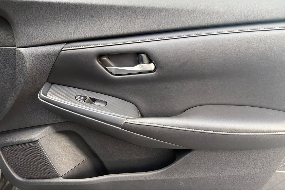 Used 2020 Nissan Sentra SV FWD image 20
