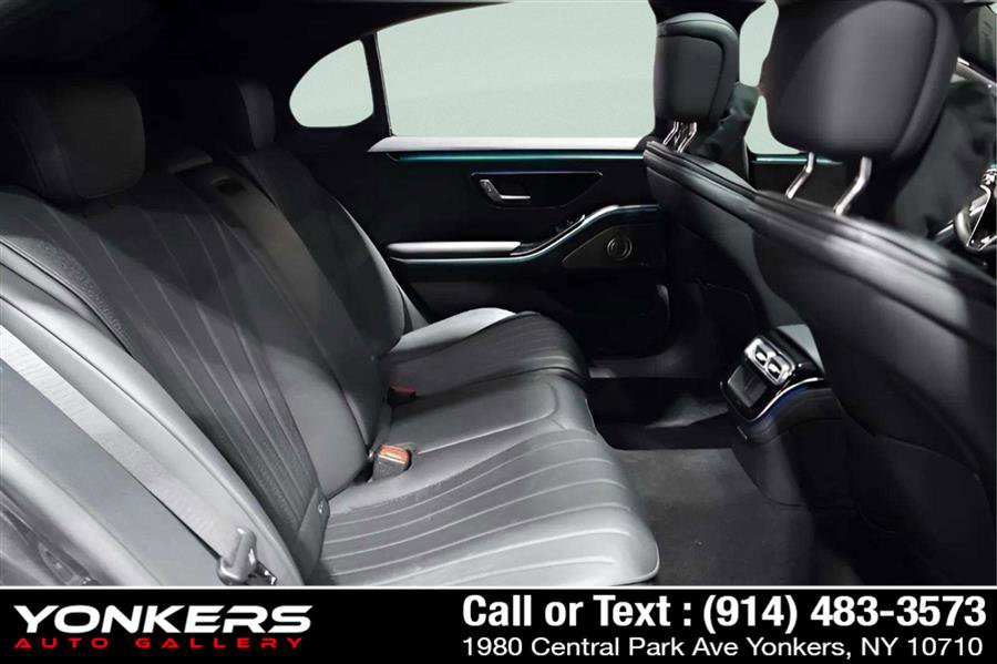 Used 2023 Mercedes-Benz S 500 4MATIC w/ AMG Line image 37