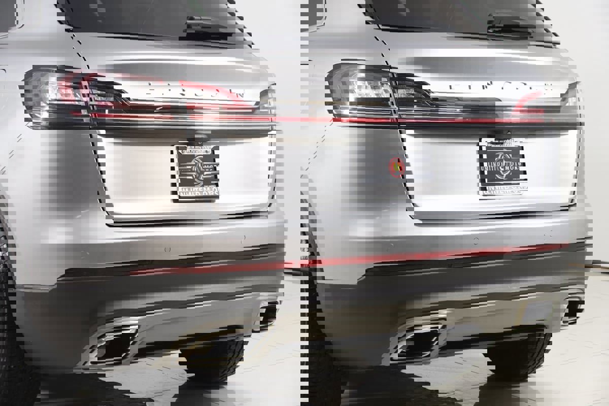 Used 2021 Lincoln Nautilus FWD w/ Equipment Group 101A image 20