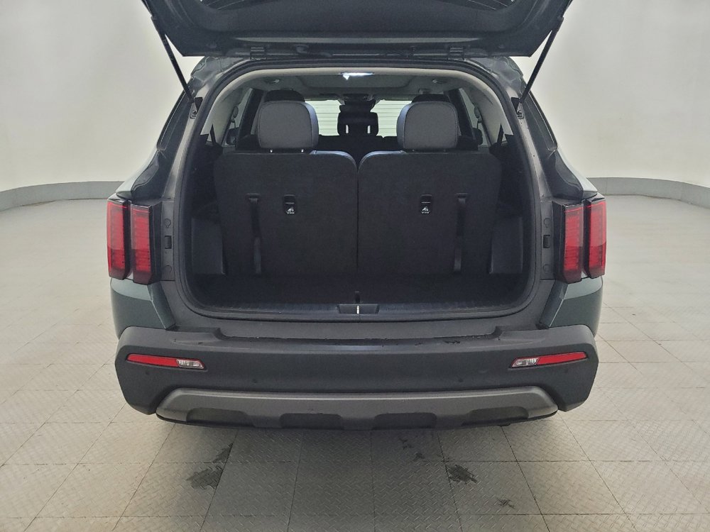 Used 2023 Kia Sorento S w/ Panoramic Sunroof Package image 29
