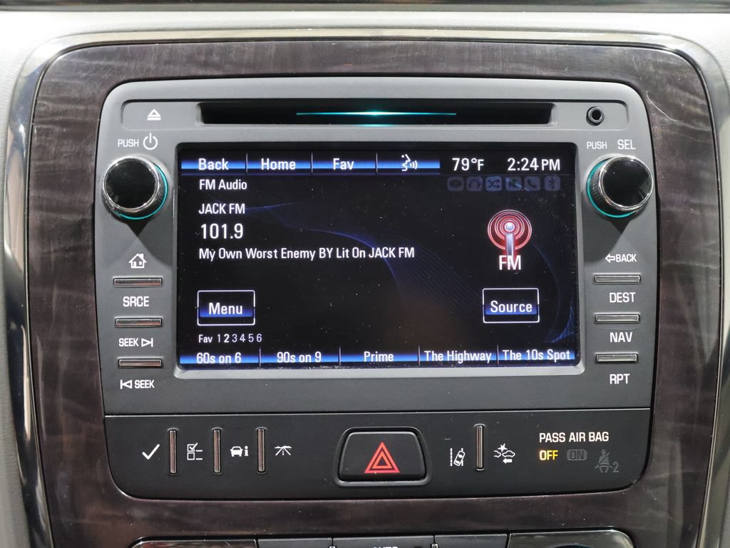 Used 2017 Buick Enclave Premium AWD/4WD image 28