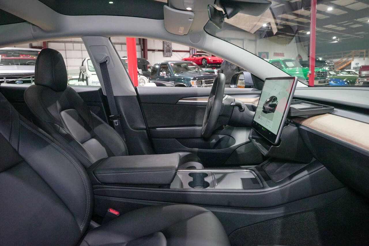 Used 2023 Tesla Model 3 Standard Range RWD image 36