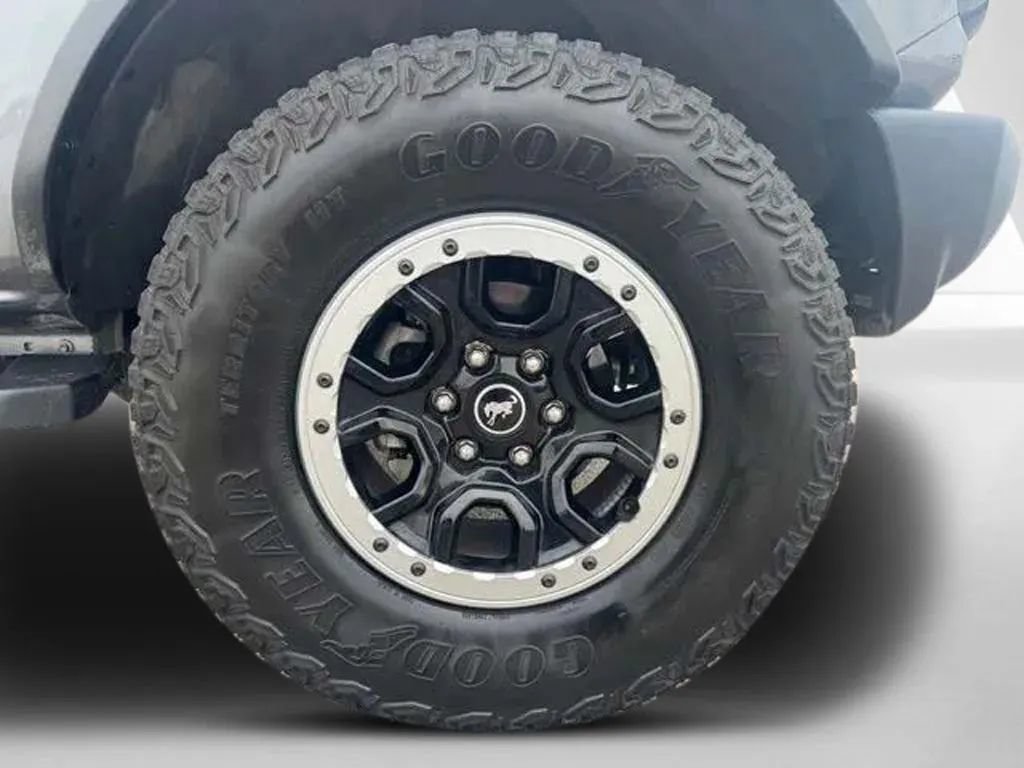 Used 2023 Ford Bronco Outer Banks w/ Sasquatch Package AWD/4WD image 31