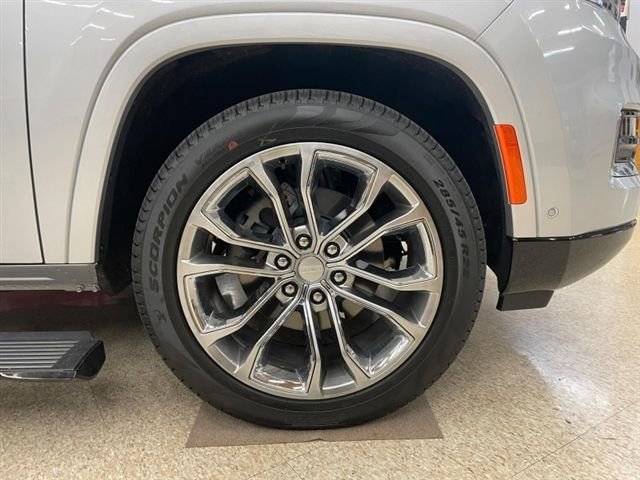New 2023 Jeep Grand Wagoneer Series II w/ Premium Group II AWD/4WD image 19