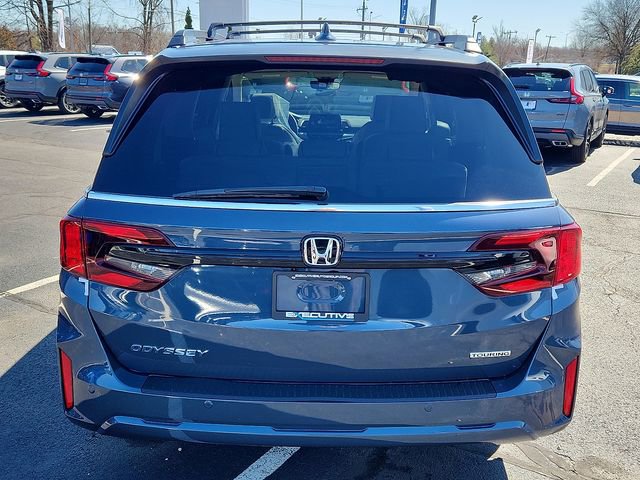 New 2026 Honda Odyssey Touring image 5