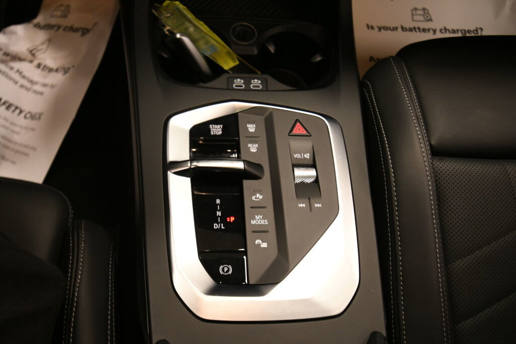 Used 2025 BMW 228i xDrive AWD/4WD image 17