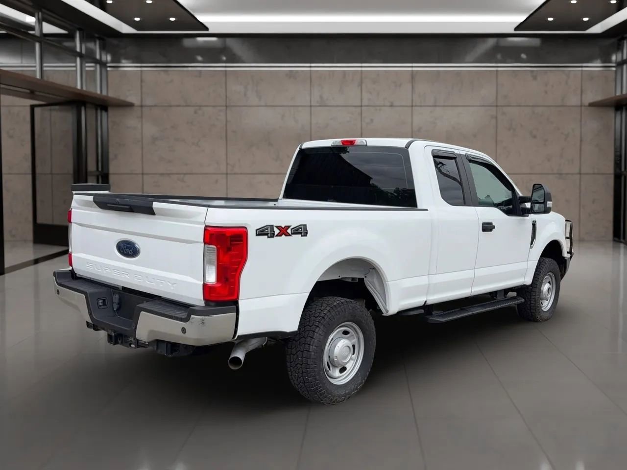 Used 2018 Ford F250 XL w/ Power Equipment Group AWD/4WD image 3