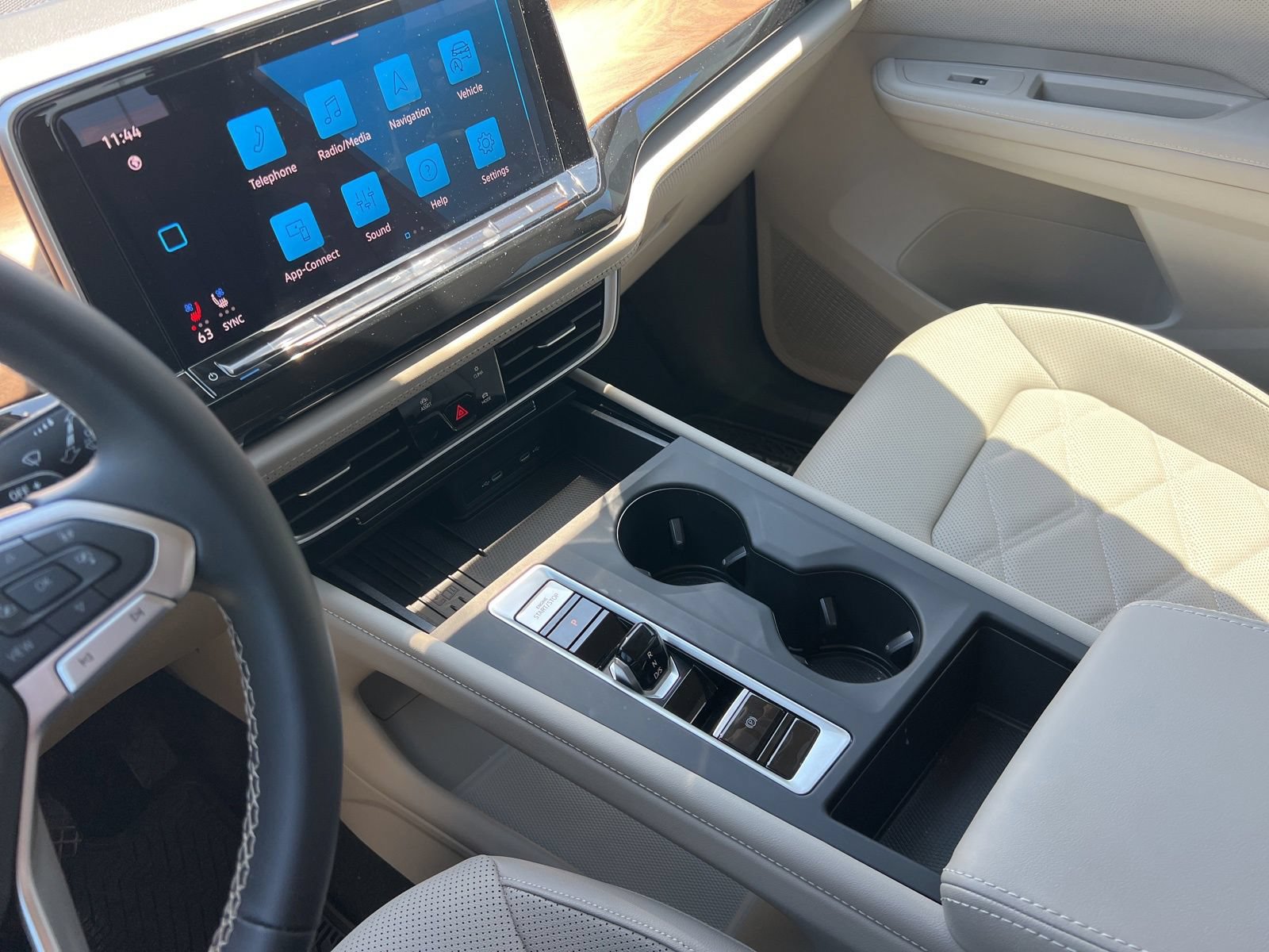 Certified 2026 Volkswagen Atlas SE FWD image 26