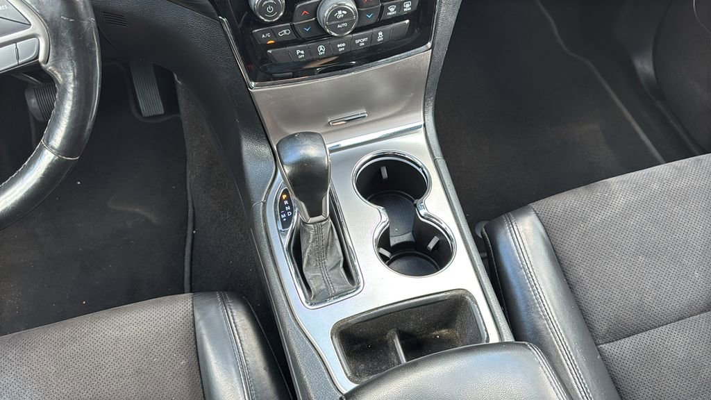 Used 2020 Jeep Grand Cherokee Altitude image 23