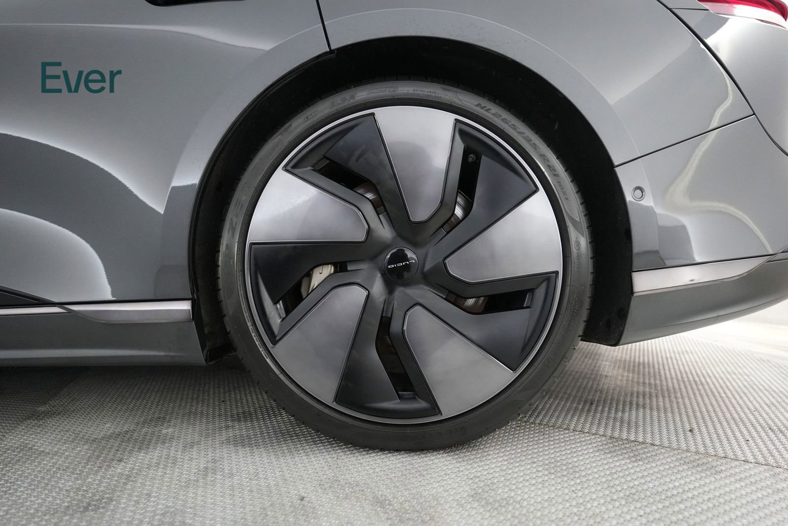 Used 2024 Lucid Air Touring image 20