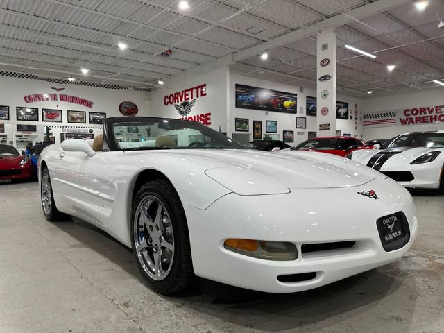 Used 2004 Chevrolet Corvette Convertible RWD image 23