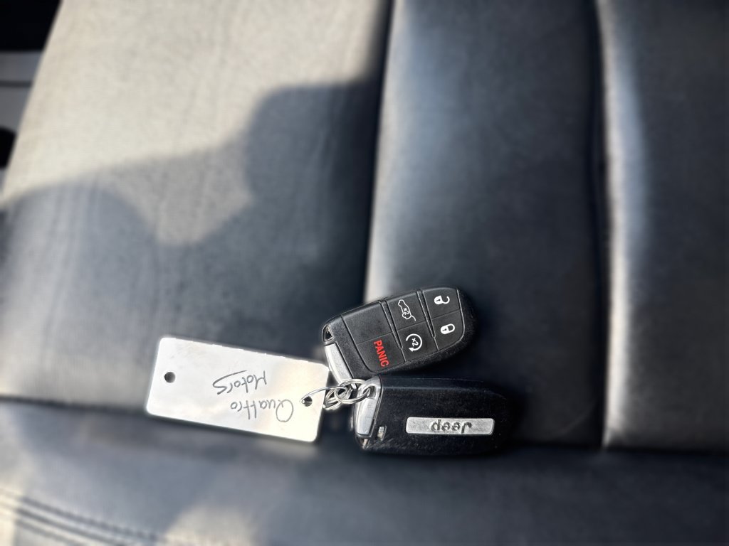 Used 2020 Jeep Grand Cherokee Limited AWD/4WD image 32