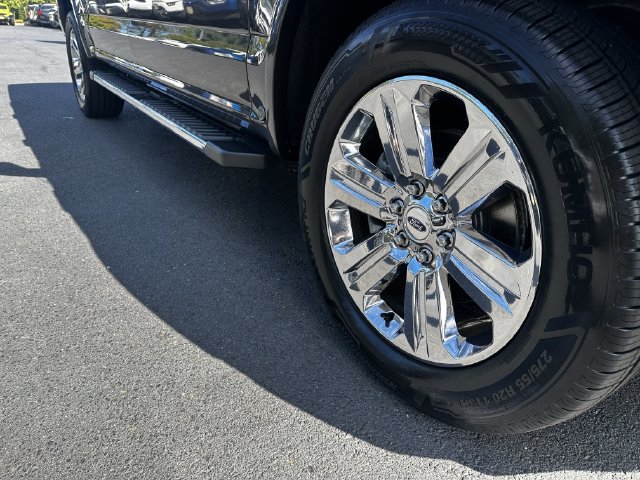 Certified 2020 Ford F150 Lariat w/ Equipment Group 502A Luxury AWD/4WD image 11
