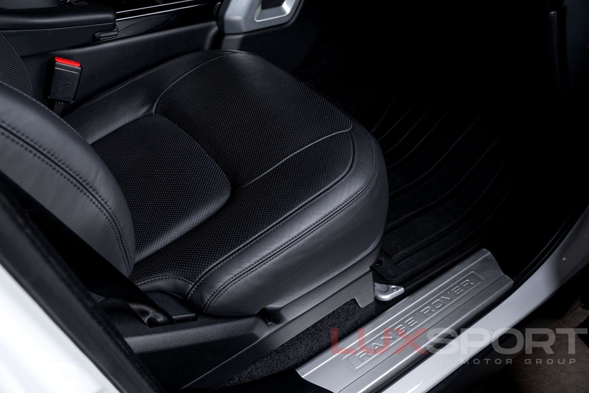 Used 2019 Land Rover Range Rover HSE image 55