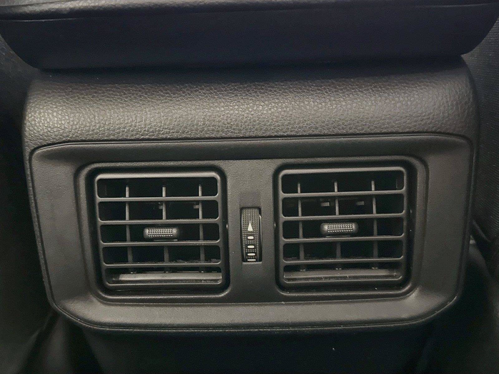 Certified 2025 Toyota RAV4 LE AWD/4WD image 33