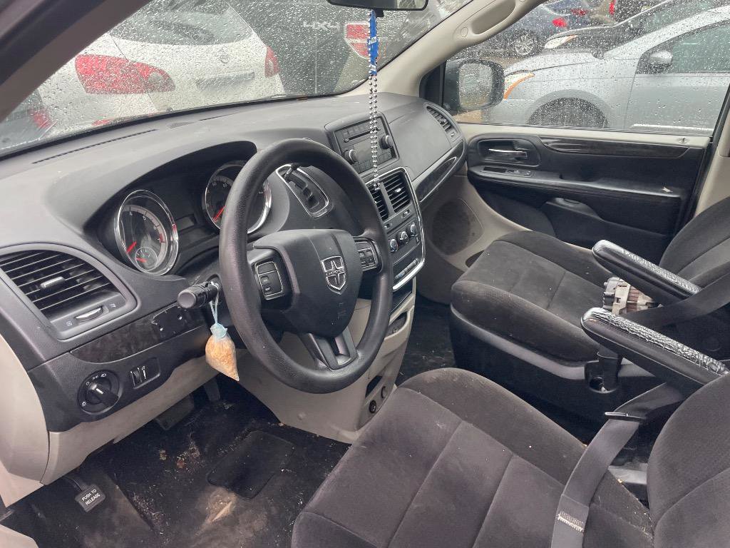 Used 2013 Dodge Grand Caravan American Value Package image 8