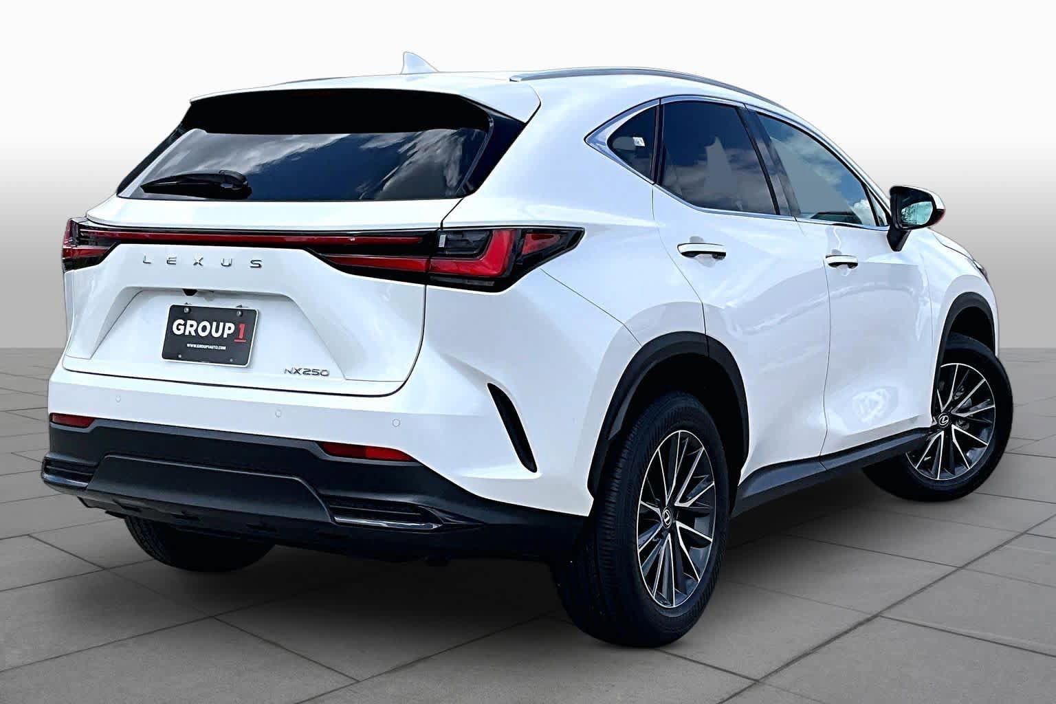 Used 2025 Lexus NX 250 FWD w/ Accessory Package (Z1) image 11