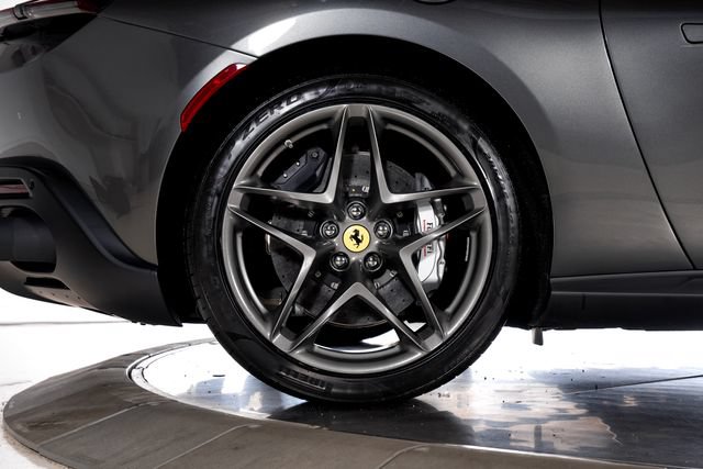 Certified 2026 Ferrari Roma Spider RWD image 19
