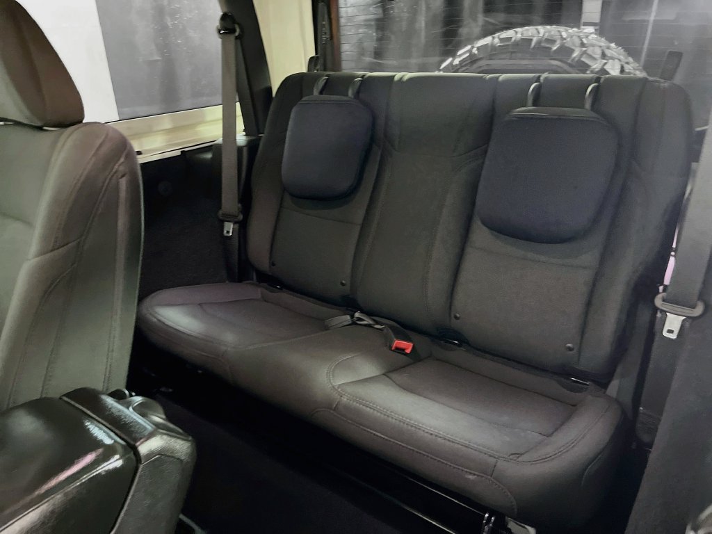 Used 2019 Jeep Wrangler Sport AWD/4WD image 25