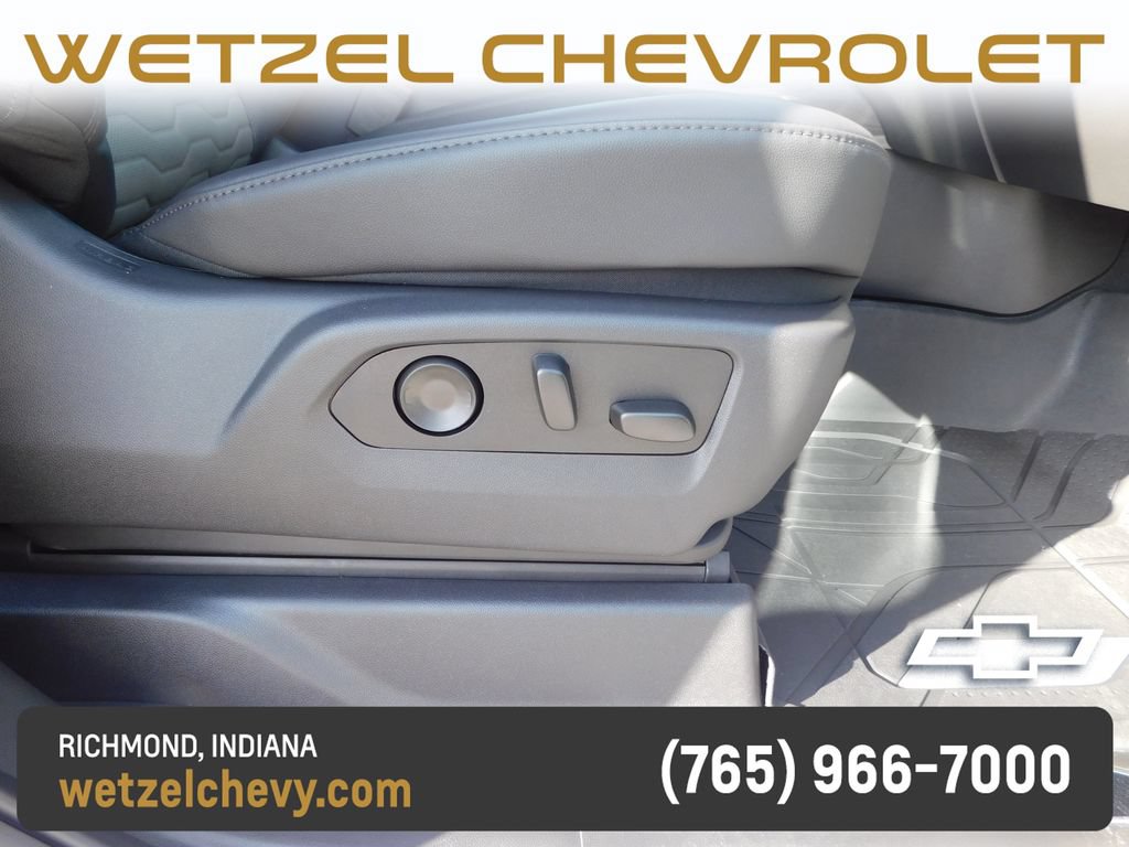 New 2026 Chevrolet Silverado 1500 ZR2 w/ Dark Appearance Package AWD/4WD image 25