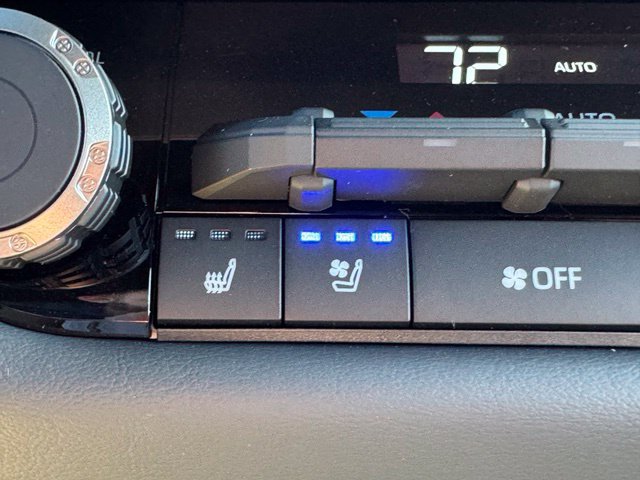 New 2026 Toyota Tundra Platinum AWD/4WD image 32