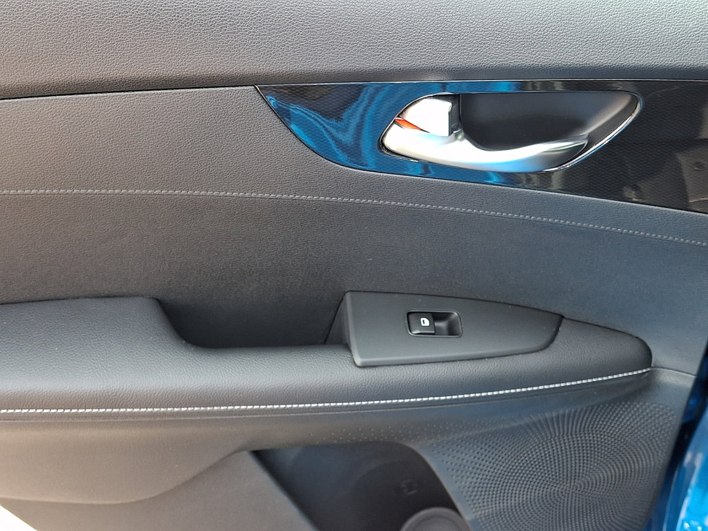 Used 2022 Kia Forte GT-Line w/ GT-Line Premium Package FWD image 19