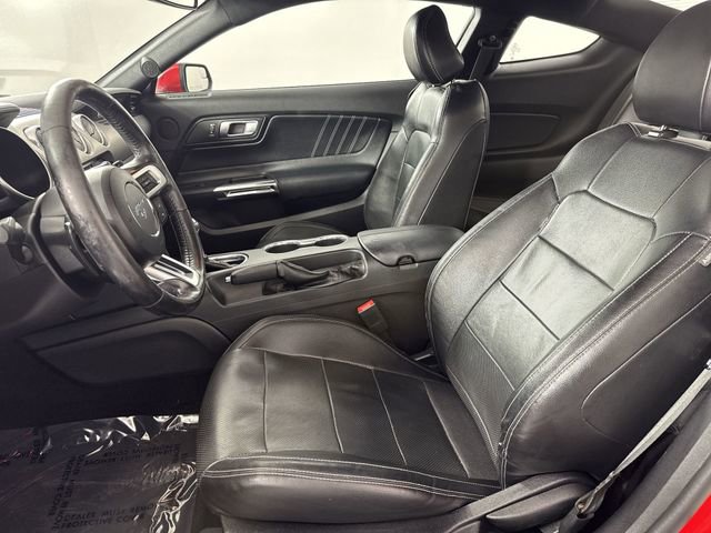 Used 2019 Ford Mustang GT Premium RWD image 4